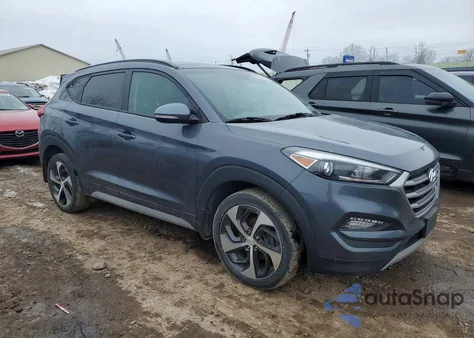 2018 Hyundai Tucson Value z USA, uszkodzony, nr VIN KM8J3CA2XJU622043